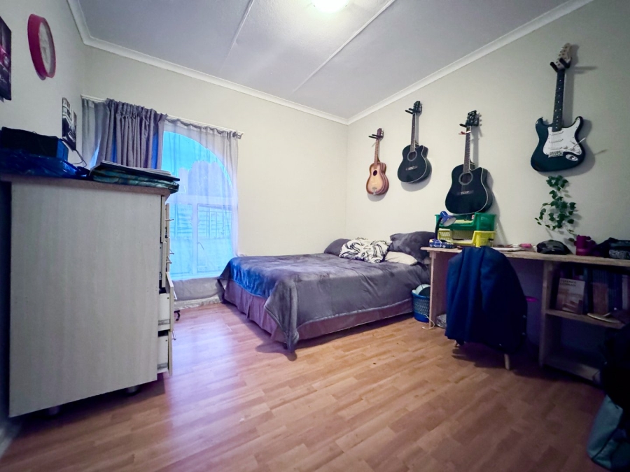4 Bedroom Property for Sale in Sunnyridge KwaZulu-Natal