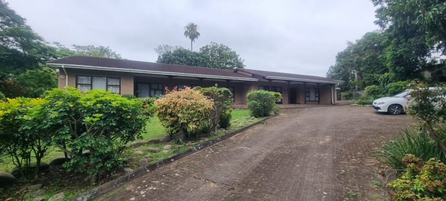 4 Bedroom Property for Sale in Umtentweni KwaZulu-Natal