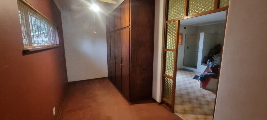 4 Bedroom Property for Sale in Umtentweni KwaZulu-Natal