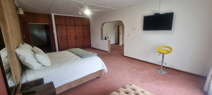 4 Bedroom Property for Sale in Umtentweni KwaZulu-Natal