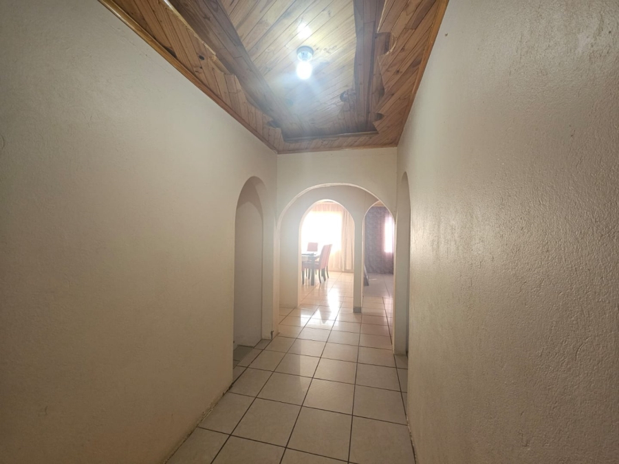 4 Bedroom Property for Sale in Osizweni KwaZulu-Natal