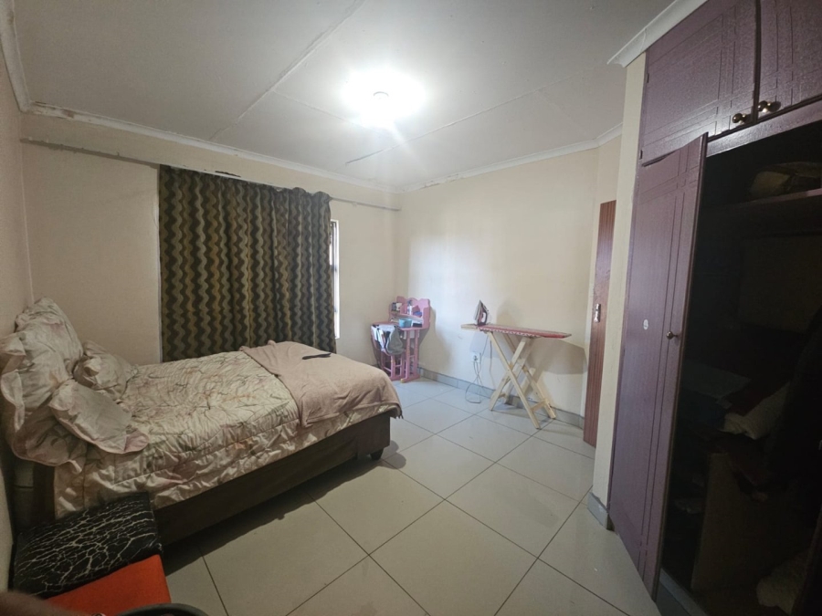 4 Bedroom Property for Sale in Osizweni KwaZulu-Natal