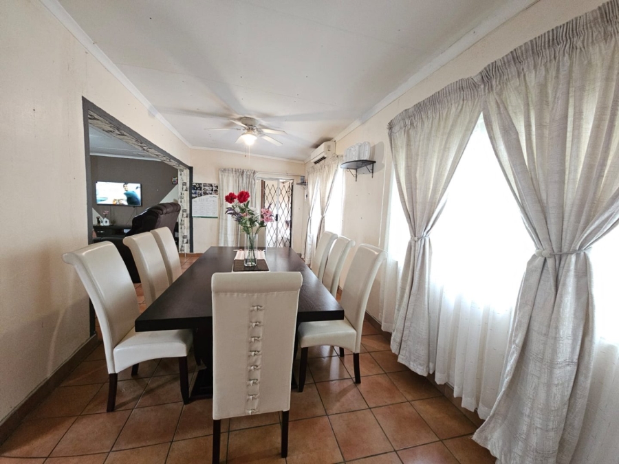 4 Bedroom Property for Sale in Barry Hertzog Park KwaZulu-Natal