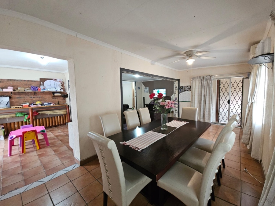 4 Bedroom Property for Sale in Barry Hertzog Park KwaZulu-Natal