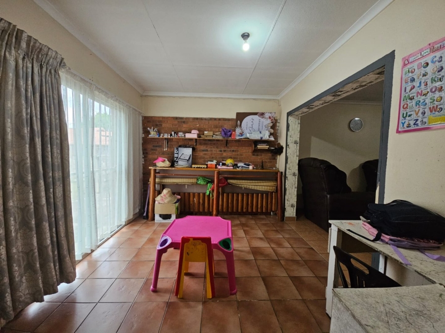 4 Bedroom Property for Sale in Barry Hertzog Park KwaZulu-Natal