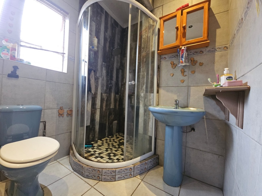 4 Bedroom Property for Sale in Barry Hertzog Park KwaZulu-Natal