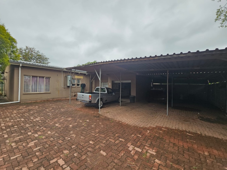 4 Bedroom Property for Sale in Barry Hertzog Park KwaZulu-Natal