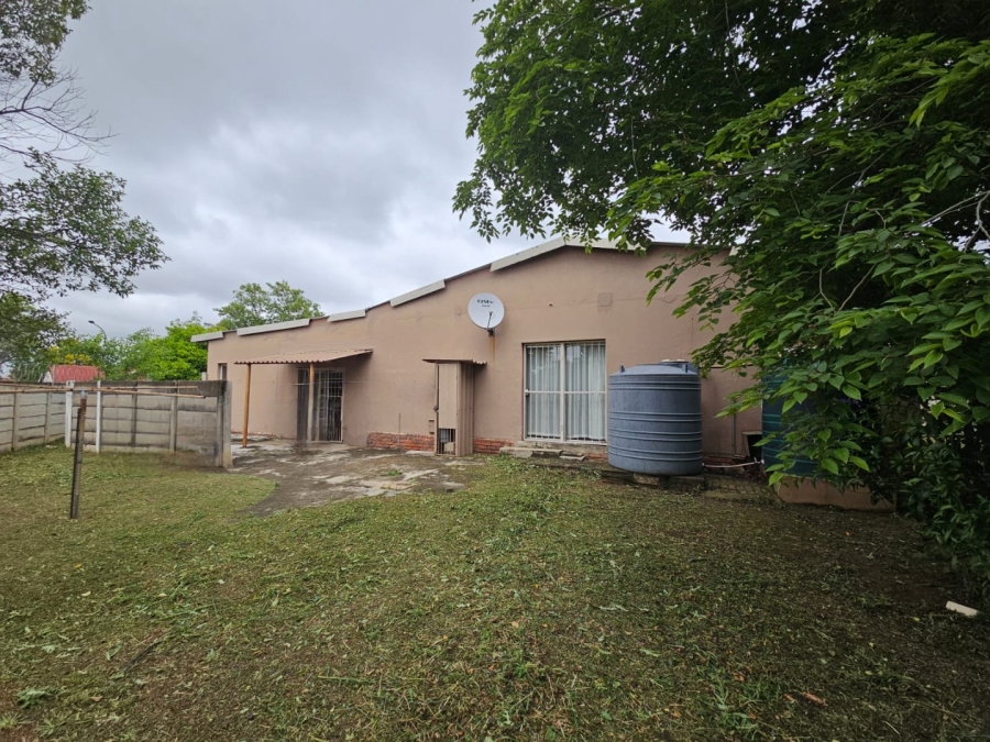 4 Bedroom Property for Sale in Barry Hertzog Park KwaZulu-Natal