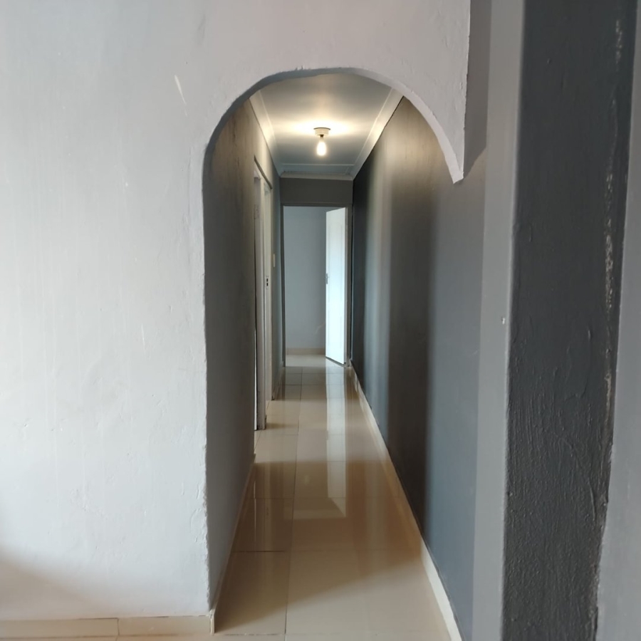 To Let 3 Bedroom Property for Rent in Durban North KwaZulu-Natal