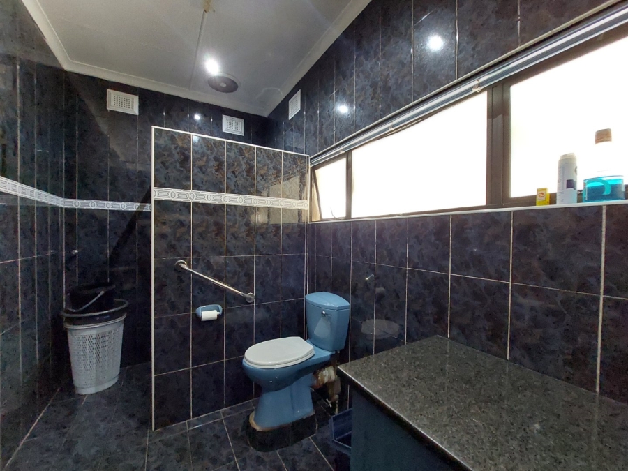 5 Bedroom Property for Sale in Dawnside KwaZulu-Natal