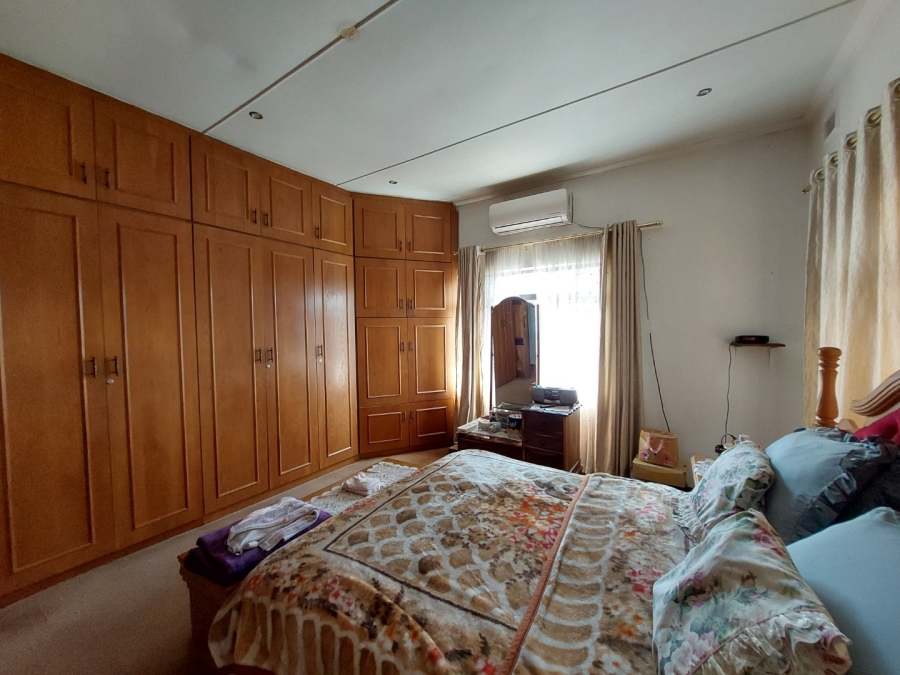 5 Bedroom Property for Sale in Dawnside KwaZulu-Natal