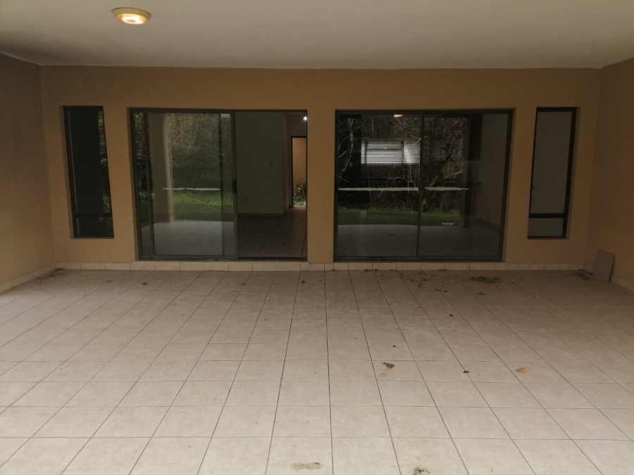 4 Bedroom Property for Sale in St Michaels On Sea KwaZulu-Natal