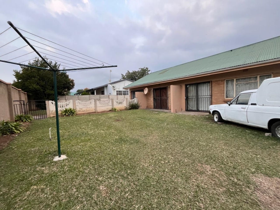 3 Bedroom Property for Sale in Newcastle KwaZulu-Natal