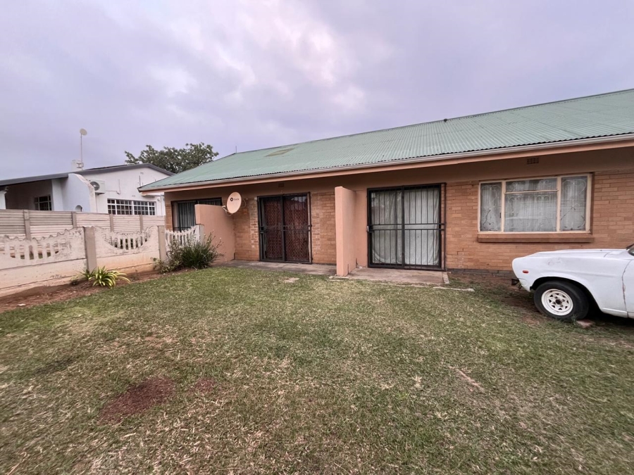 3 Bedroom Property for Sale in Newcastle KwaZulu-Natal