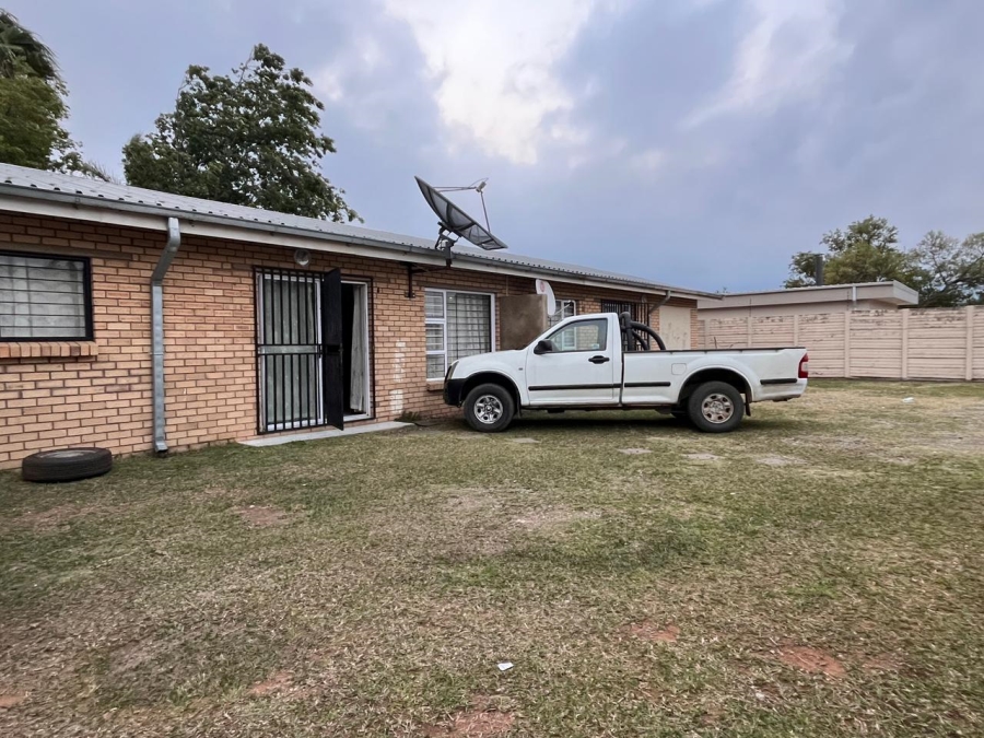 3 Bedroom Property for Sale in Newcastle KwaZulu-Natal