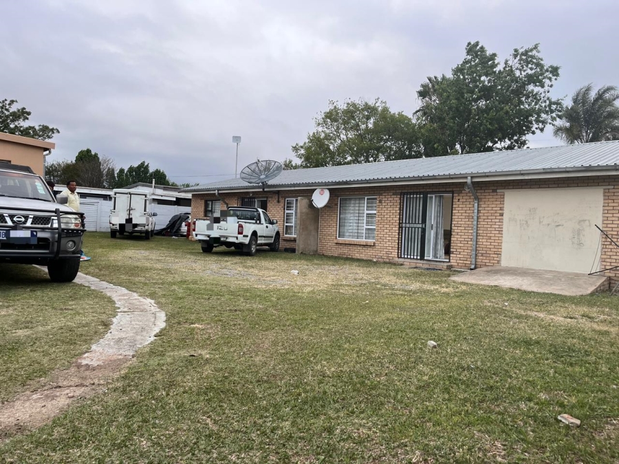 3 Bedroom Property for Sale in Newcastle KwaZulu-Natal