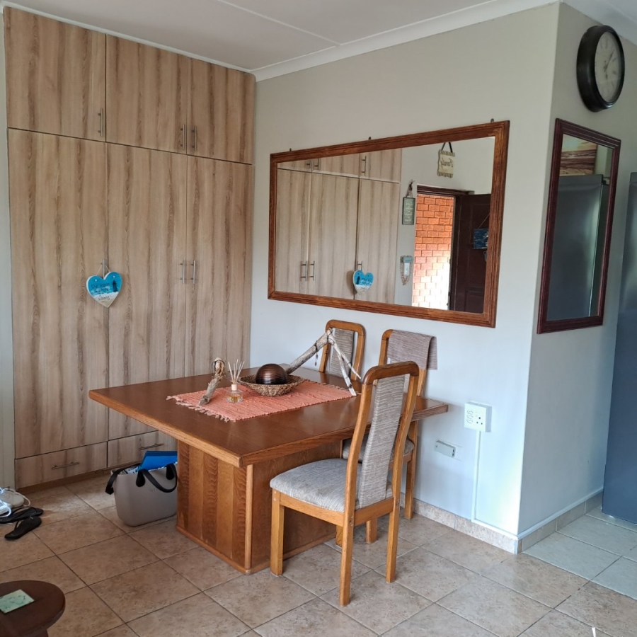 2 Bedroom Property for Sale in Scottburgh Central KwaZulu-Natal