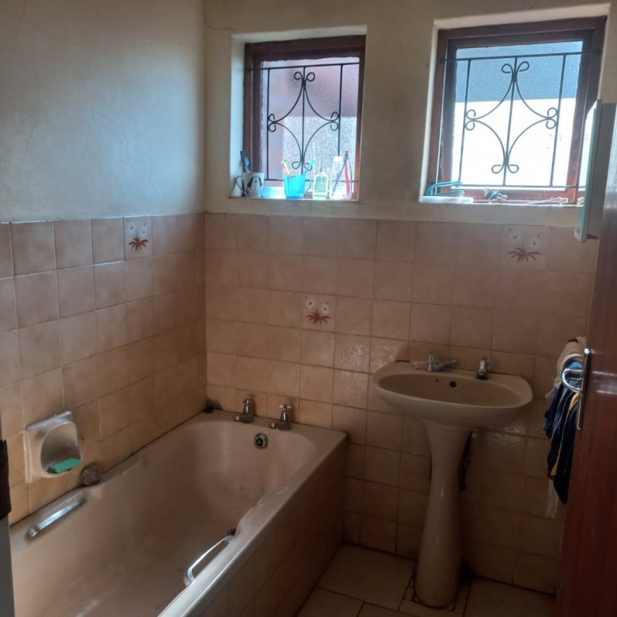  Bedroom Property for Sale in Ngwelezana KwaZulu-Natal