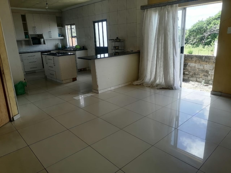  Bedroom Property for Sale in Mandlazini KwaZulu-Natal
