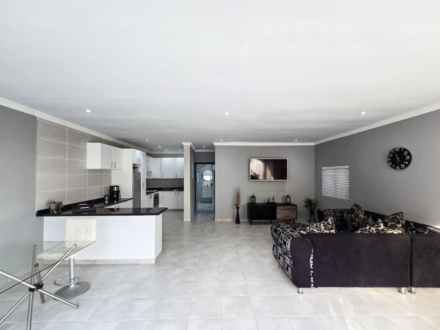 3 Bedroom Property for Sale in Uvongo KwaZulu-Natal
