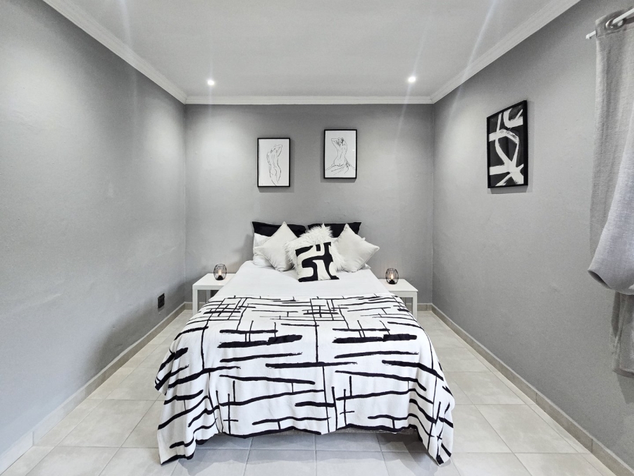 3 Bedroom Property for Sale in Uvongo KwaZulu-Natal