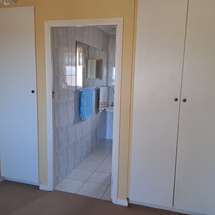 1 Bedroom Property for Sale in Scottburgh Central KwaZulu-Natal