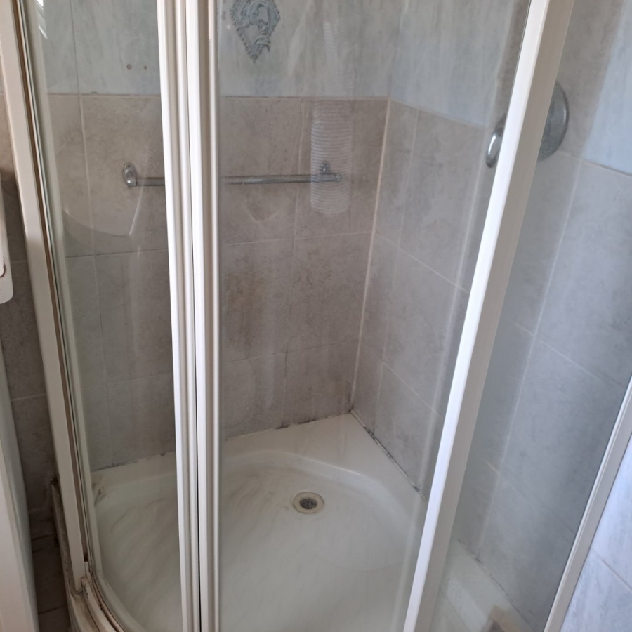 1 Bedroom Property for Sale in Scottburgh Central KwaZulu-Natal