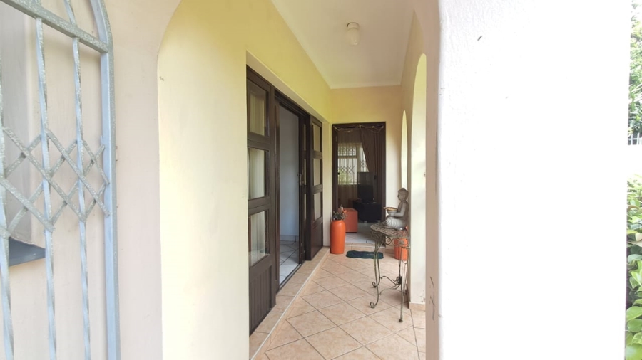 4 Bedroom Property for Sale in Oslo Beach KwaZulu-Natal