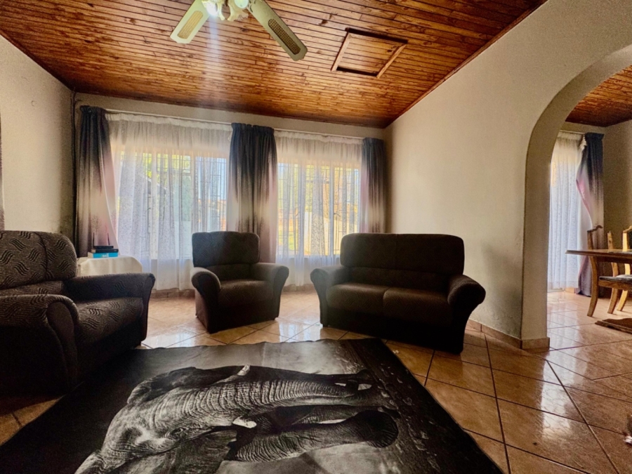3 Bedroom Property for Sale in Lennoxton KwaZulu-Natal