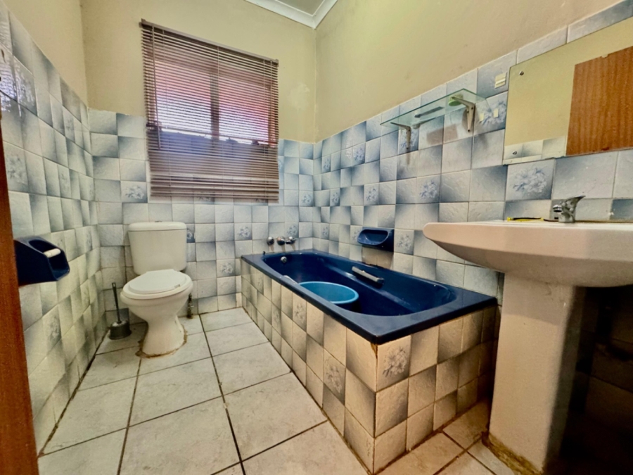 3 Bedroom Property for Sale in Lennoxton KwaZulu-Natal