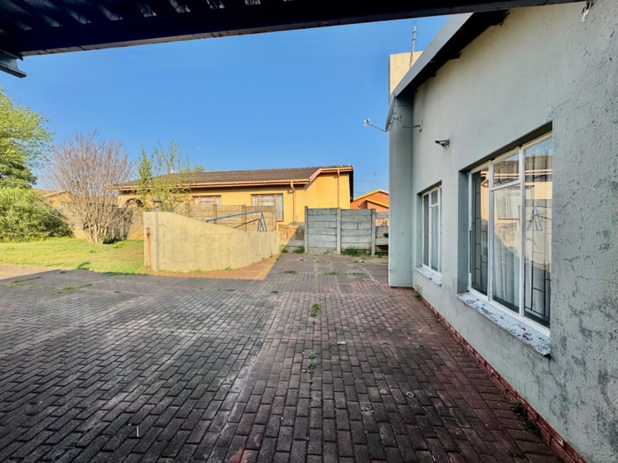 3 Bedroom Property for Sale in Lennoxton KwaZulu-Natal