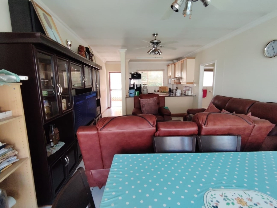 2 Bedroom Property for Sale in Sea Park KwaZulu-Natal