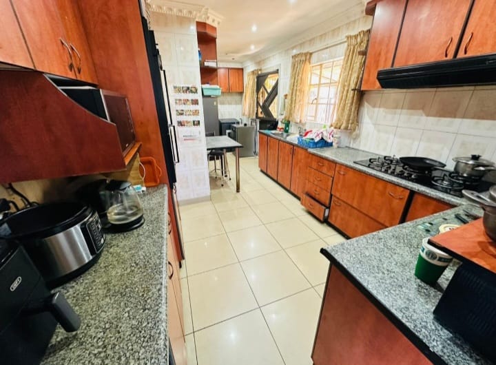 4 Bedroom Property for Sale in Allandale KwaZulu-Natal