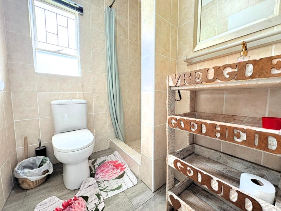 3 Bedroom Property for Sale in Sunnyridge KwaZulu-Natal