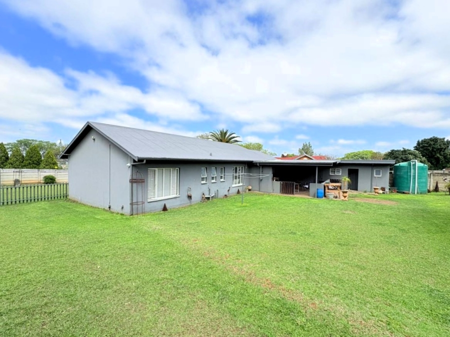 3 Bedroom Property for Sale in Sunnyridge KwaZulu-Natal