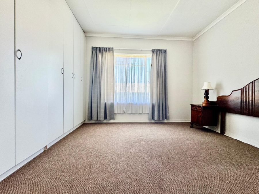 3 Bedroom Property for Sale in Sunnyridge KwaZulu-Natal