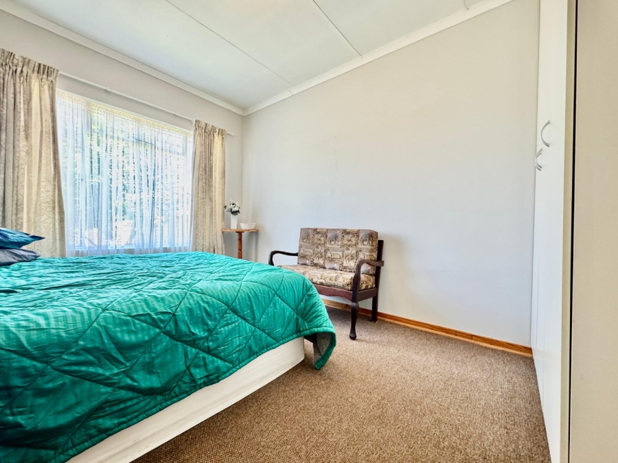 3 Bedroom Property for Sale in Sunnyridge KwaZulu-Natal