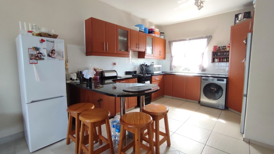 2 Bedroom Property for Sale in St Michaels On Sea KwaZulu-Natal