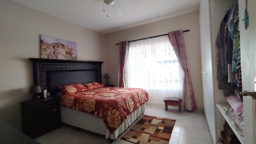 2 Bedroom Property for Sale in St Michaels On Sea KwaZulu-Natal