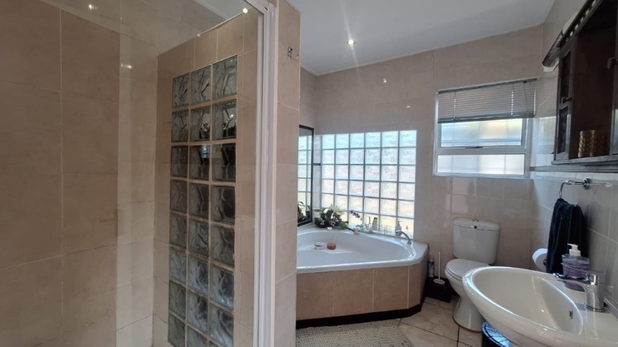 2 Bedroom Property for Sale in Southport KwaZulu-Natal