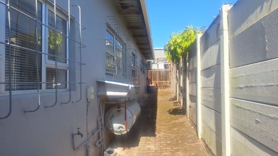 2 Bedroom Property for Sale in Southport KwaZulu-Natal