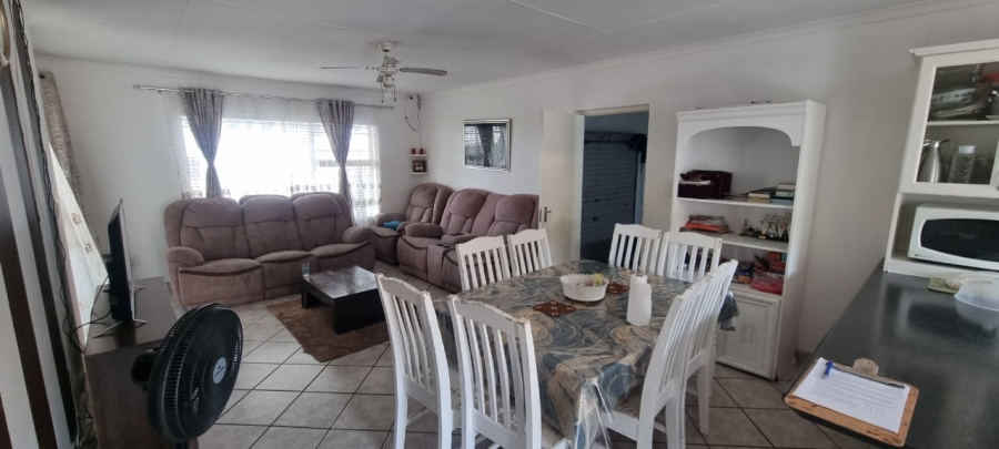3 Bedroom Property for Sale in Hibberdene KwaZulu-Natal