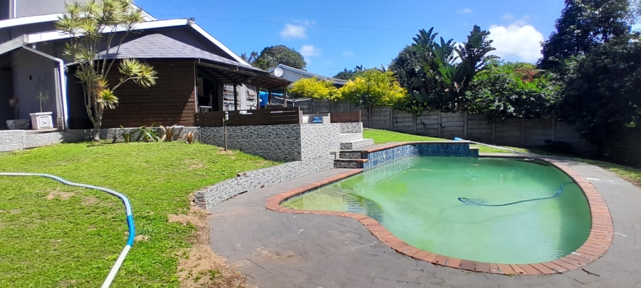 7 Bedroom Property for Sale in Uvongo KwaZulu-Natal