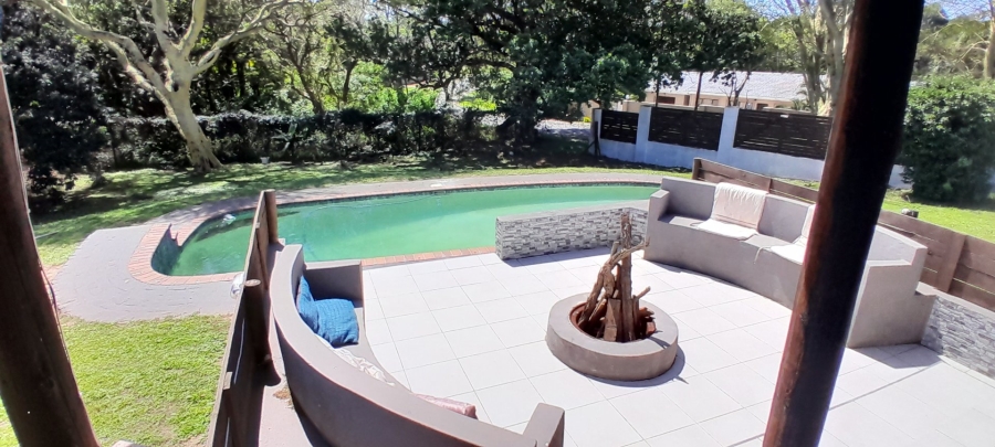 7 Bedroom Property for Sale in Uvongo KwaZulu-Natal