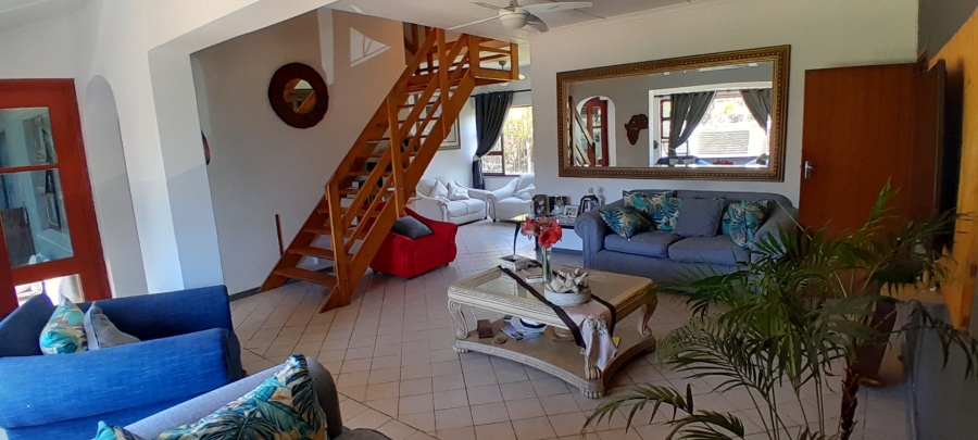 7 Bedroom Property for Sale in Uvongo KwaZulu-Natal