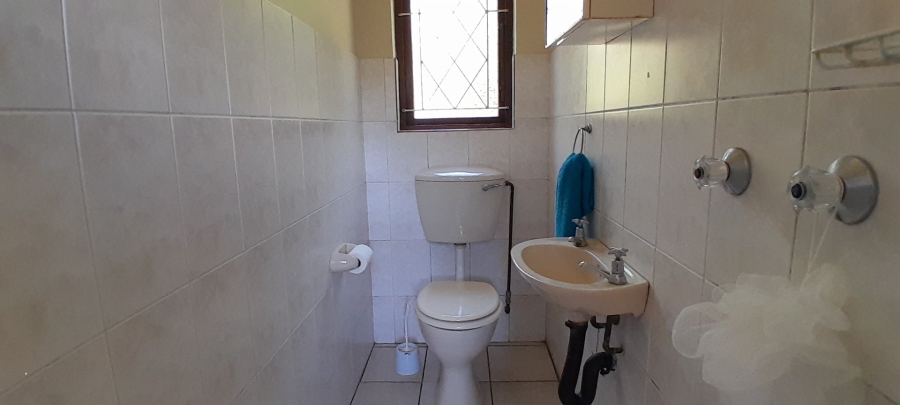 7 Bedroom Property for Sale in Uvongo KwaZulu-Natal