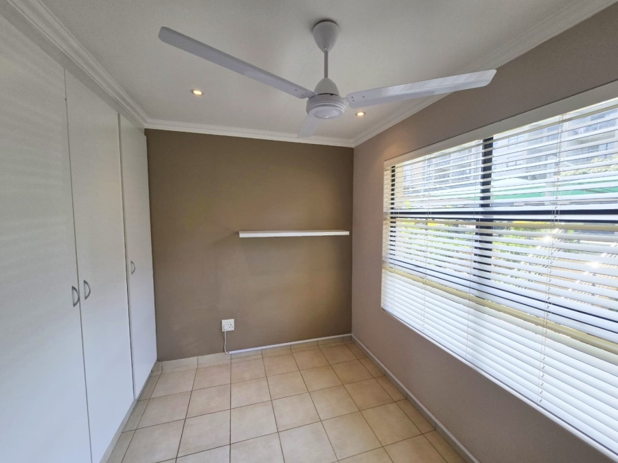 To Let 2 Bedroom Property for Rent in Shakas Rock KwaZulu-Natal