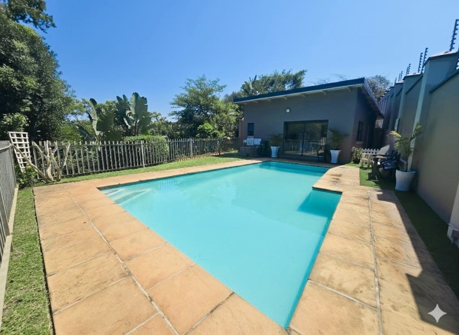 To Let 2 Bedroom Property for Rent in Shakas Rock KwaZulu-Natal