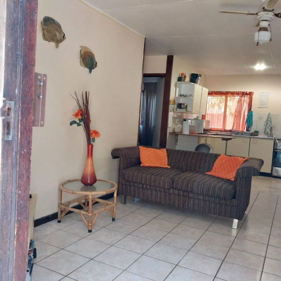 2 Bedroom Property for Sale in Hibberdene KwaZulu-Natal