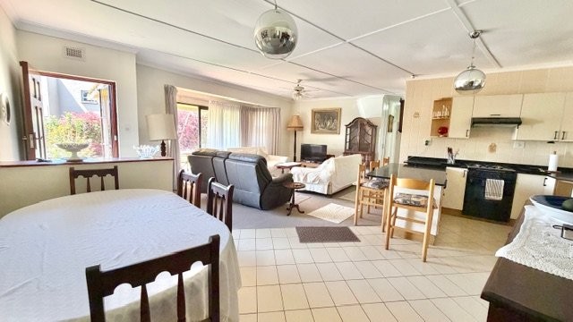 3 Bedroom Property for Sale in St Michaels On Sea KwaZulu-Natal